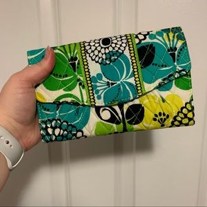 NEW Vera Bradley Strap Wallet Limes Up